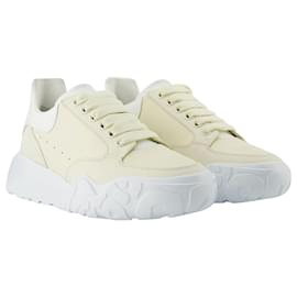 Alexander Mcqueen-Court Sneakers in Beige/White Leather-Multiple colors