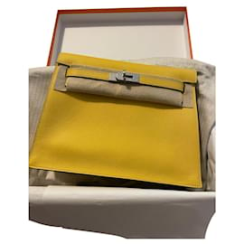 Hermès-Handbags-Yellow