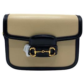 Bolsa de mão Gucci Horsebit em couro bege Bege