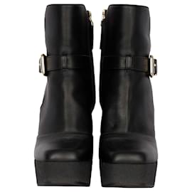 Fendi-Fendi Black Leather Ankle Boots with Heels-Black