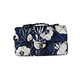 Borsa Chanel con patta in seta blu Blu
