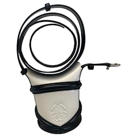 Alexander Mcqueen-curve-White