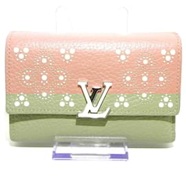 Louis Vuitton-Louis Vuitton Capucines-Beige