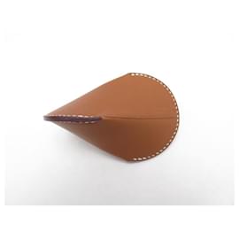 Hermès-NEW HERMES DROP PAPER WEIGHT IN CAMEL BROWN LEATHER DROP PAPER WEIGHT-Caramel