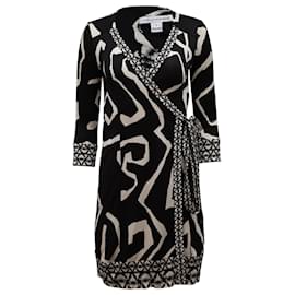 Diane Von Furstenberg-Diane von Furstenberg Printed Wrap Dress in Black and White Silk -Other