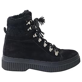 Tod's-Tod's Shearling-Lined Après-Ski Boots in Black Suede-Black