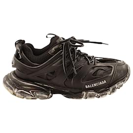 Balenciaga-Balenciaga Track Sneakers in Faded Black Leather-Black