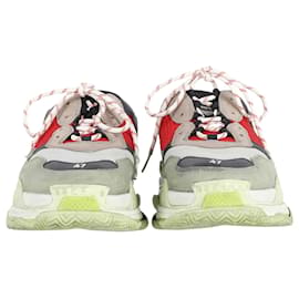 Balenciaga-Balenciaga Triple S Sneakers in Multicolor Polyurethane -Multiple colors