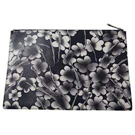 Givenchy-Givenchy Floral Print Zip Pouch Bag in Black Leather	-Other