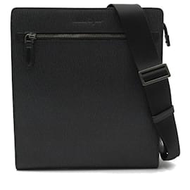 Salvatore Ferragamo-Leather Messenger Bag-Black