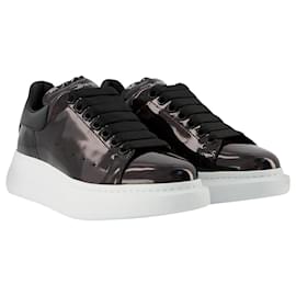 Alexander Mcqueen-Oversized Sneakers - Alexander Mcqueen - Black/White - Leather-Multiple colors