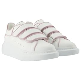 Alexander Mcqueen-Oversized Sneakers - Alexander Mcqueen - Black/White - Leather-Multiple colors