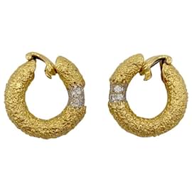 Autre Marque-Boucles d'oreilles M.Gérard en or jaune et diamants.-Autre