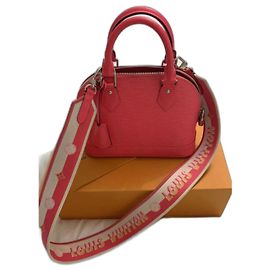 Louis Vuitton Alma bb cuero rosa orejas dragon fruit Rosa