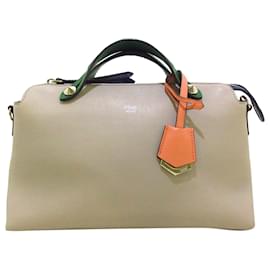 Fendi-Sacoche en cuir marron Fendi By The Way-Marron,Beige
