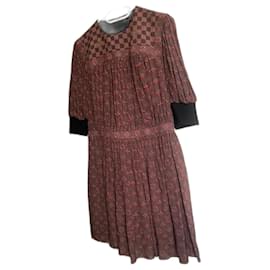 Second hand Louis Vuitton Dresses - Joli Closet