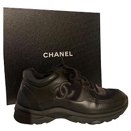 Chanel RARE BASKETS NOIRES CLASSIQUE TAILLE 40 Noir