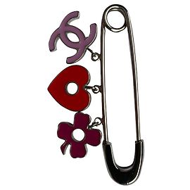 Chanel-Monogramm-Brosche Silber Pink Rot Lila