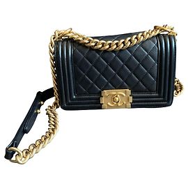 Bolsa Chanel Boy pequena preta de couro Preto