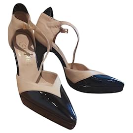 Chanel-Chanel patent two tone slingback heels-Black,Beige