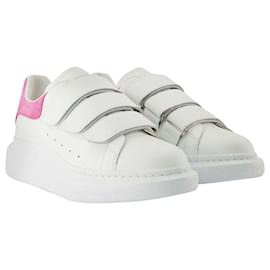 Alexander Mcqueen-Oversized Sneakers - Alexander Mcqueen - Black/White - Leather-Multiple colors