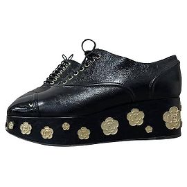 Chanel Camelia Oxford in nero Nero