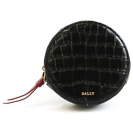 Bally Excesivamente Negro