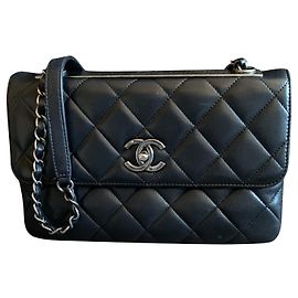 Bolsa Chanel Trendy CC Flap em couro acolchoado preto Preto
