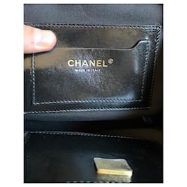 Chanel-Mochila atemporal / Classique-Negro