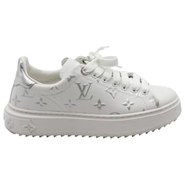 Louis Vuitton-Zapatillas Louis Vuitton Monogram Time Out de piel blanca-Blanco