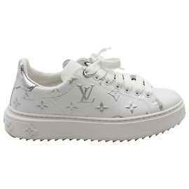 Louis Vuitton Baskets Monogram Time Out en Cuir Blanc Blanc