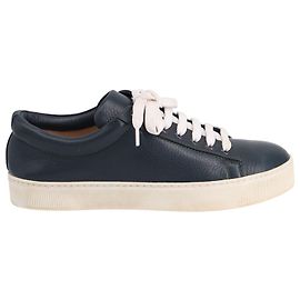 Sneaker stringata bassa Stuart Weitzman in pelle blu navy Blu Blu navy