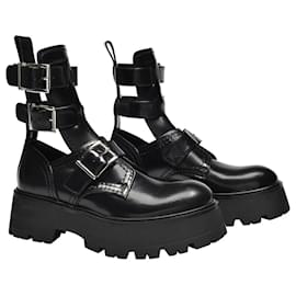Alexander Mcqueen-Platform Shoes in Black Leather-Black