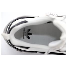 Balenciaga-Balenciaga x Adidas Triple S Sneakers in White Black Leather-White