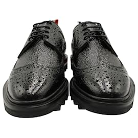 Thom Browne-Thom Browne Classic Longwing Threaded Sole Brogues in Black Pebble Grain Leather-Black