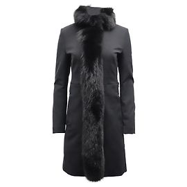 Casaco Prada com Cinto e Acabamento em Pele em Nylon Preto Preto