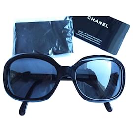 Chanel-Lunettes de soleil noires - Modèle vintage 5170 Bow Square-Noir