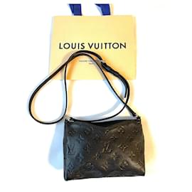 Louis Vuitton-Pallas-Black