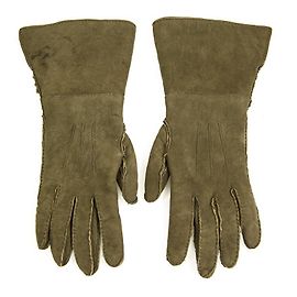 Chanel khakigrüne Wildleder- und Lammfellhandschuhe mit CC-Knopfgröße 7 Khaki