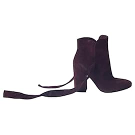 Gianvito Rossi-Gianvito Rossi Leslie Ankle-Tie Boots in Burgundy Suede-Dark red