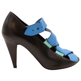 Balenciaga Thick Strap Pumps in Black Leather Black