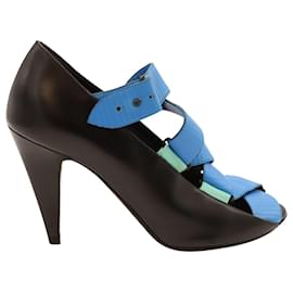 Balenciaga-Sapatos de alça grossa Balenciaga em couro preto-Preto