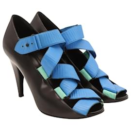 Balenciaga-Sapatos de alça grossa Balenciaga em couro preto-Preto
