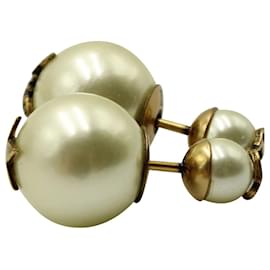Christian Dior-Christian Dior Tribales Bee and Star Stud Earrings in White Faux Pearl-White,Cream