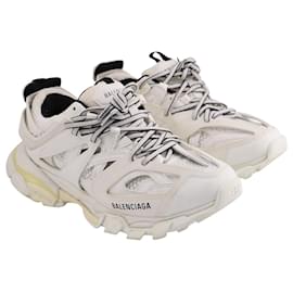 Balenciaga-Balenciaga Track Sneakers in White Polyurethane-White,Cream