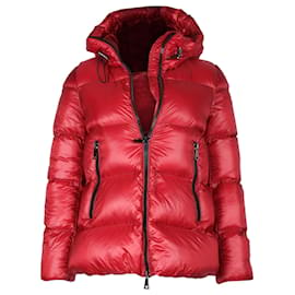 Moncler-Moncler Classic Padded Down Jacket in Red Polyamide -Red