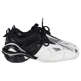 Balenciaga-Balenciaga Tyrex Sneakers in Black/White Polyester-Black