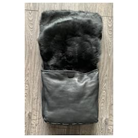 Gucci-Messenger bag-Black