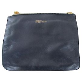 Alexander Mcqueen lined navy leather pouch. Navy blue