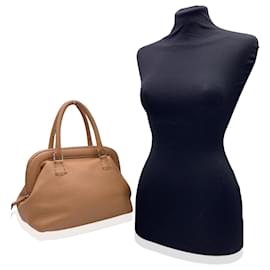 Fendi-Sac à main Selleria en cuir beige Doctor Bag-Beige